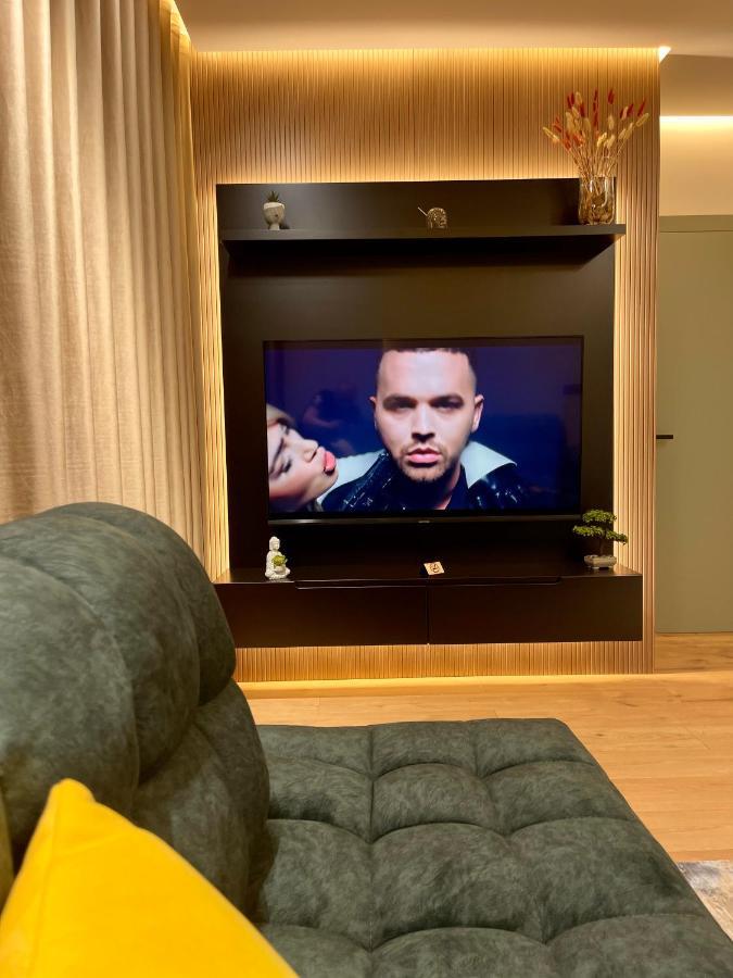 Queens Luxury Apartments تيرانا المظهر الخارجي الصورة
