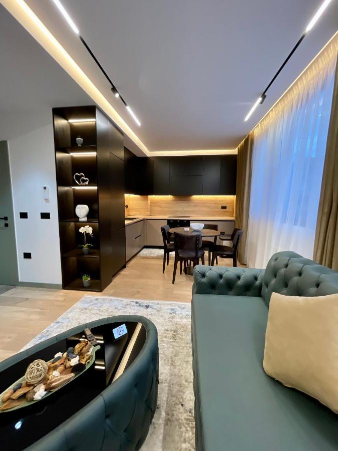 Queens Luxury Apartments تيرانا المظهر الخارجي الصورة