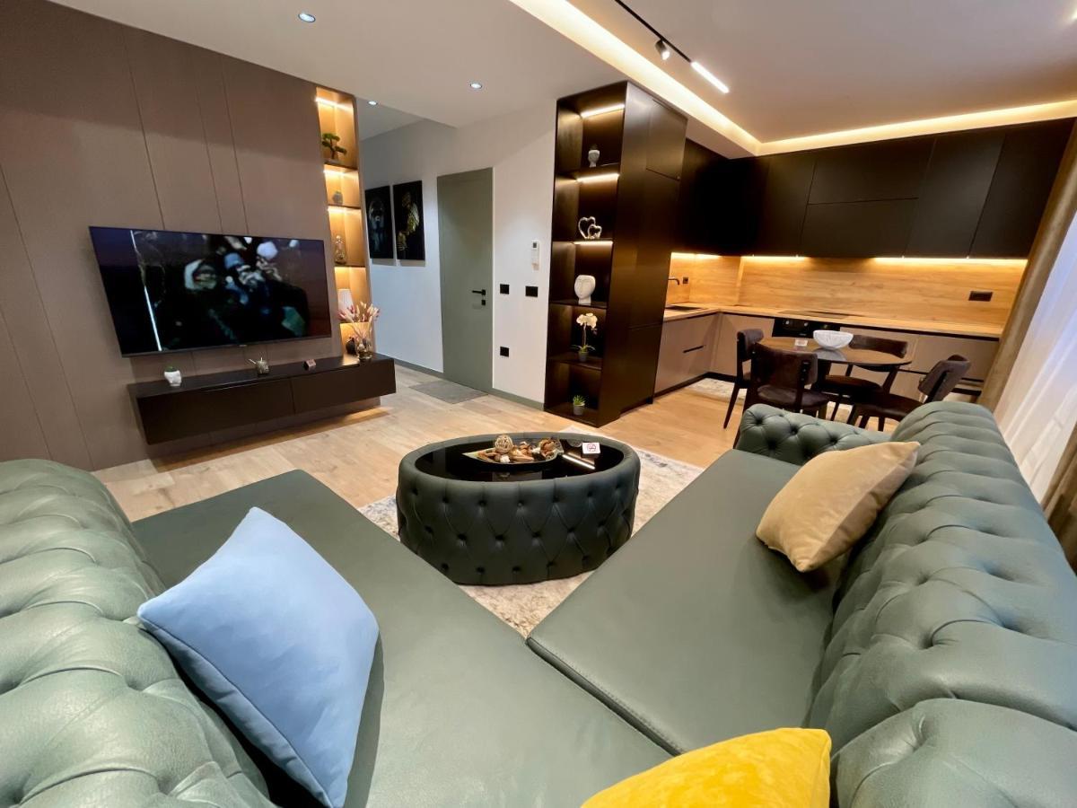 Queens Luxury Apartments تيرانا المظهر الخارجي الصورة