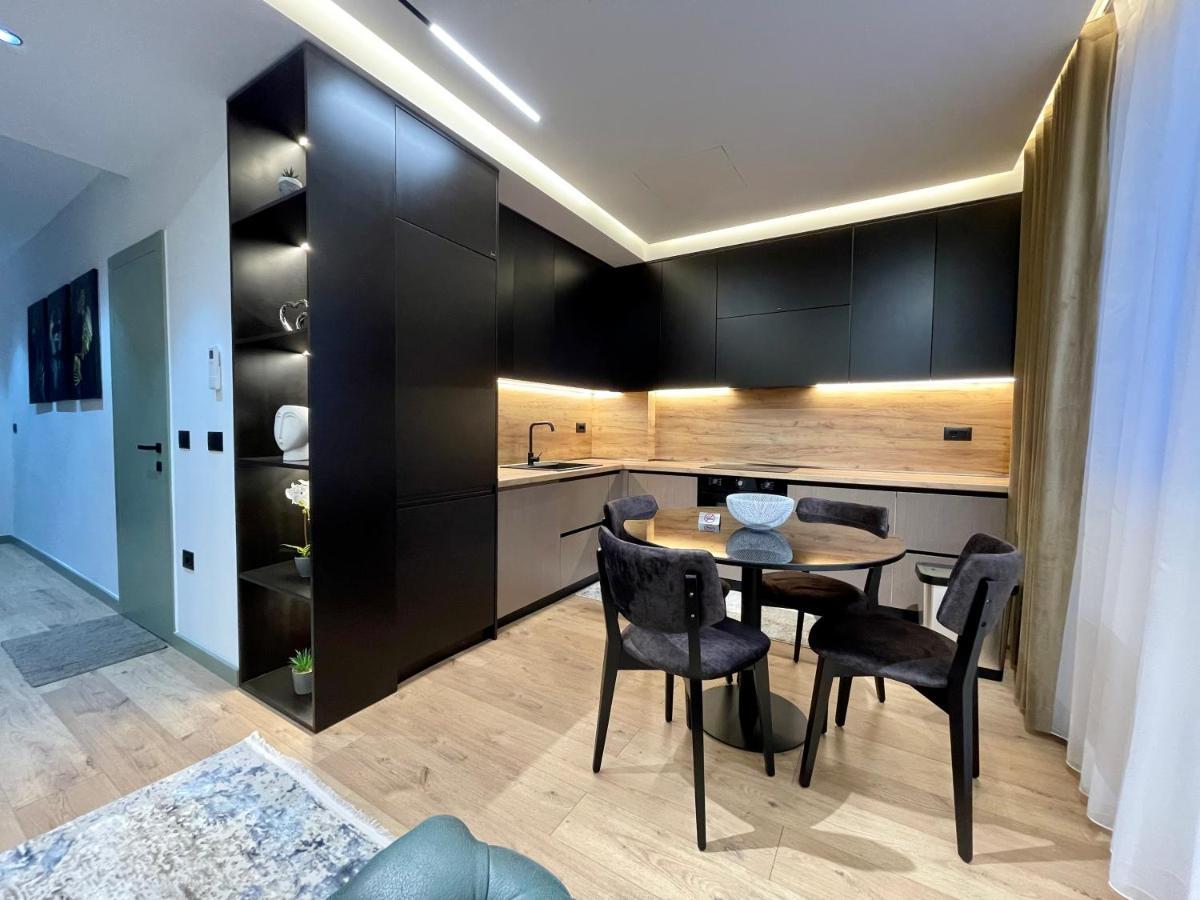 Queens Luxury Apartments تيرانا المظهر الخارجي الصورة