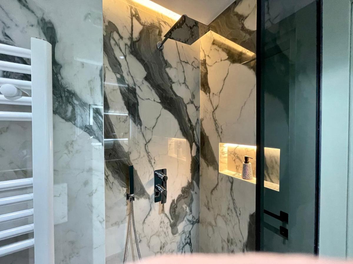 Queens Luxury Apartments تيرانا المظهر الخارجي الصورة